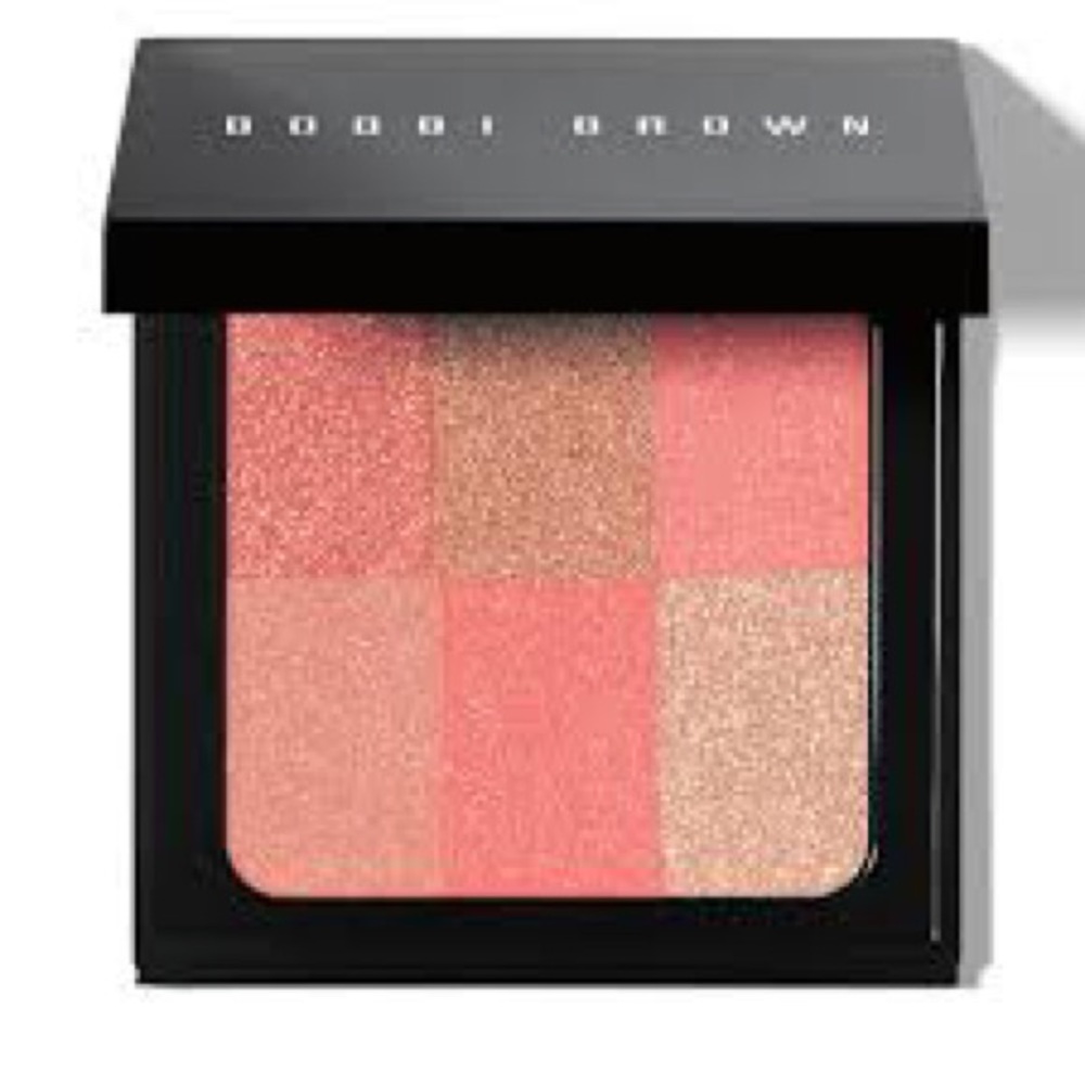 Bobbi Brown Coral Brightening Brick
